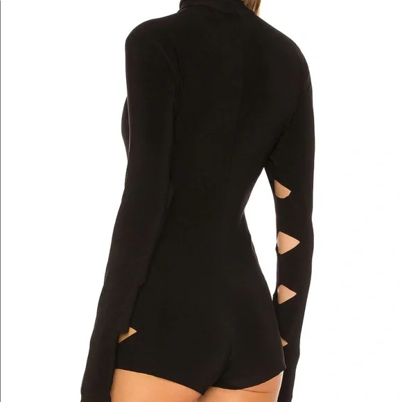 NORMA KAMALI “ALLIGATOR” CUTOUT MOCK-NECK BODYSUIT, SZ S BLACK NWT!! - Picture 13 of 16